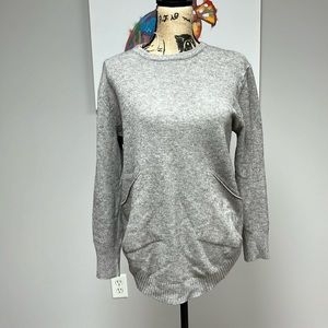 Papillon pocket sweater. Size small